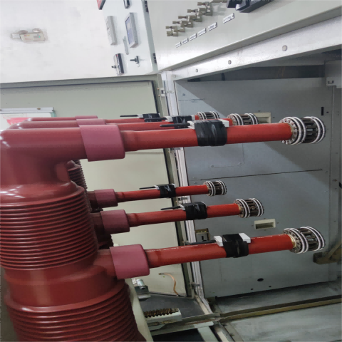 某石化企業(yè)高壓柜及變壓器無線測(cè)溫案例